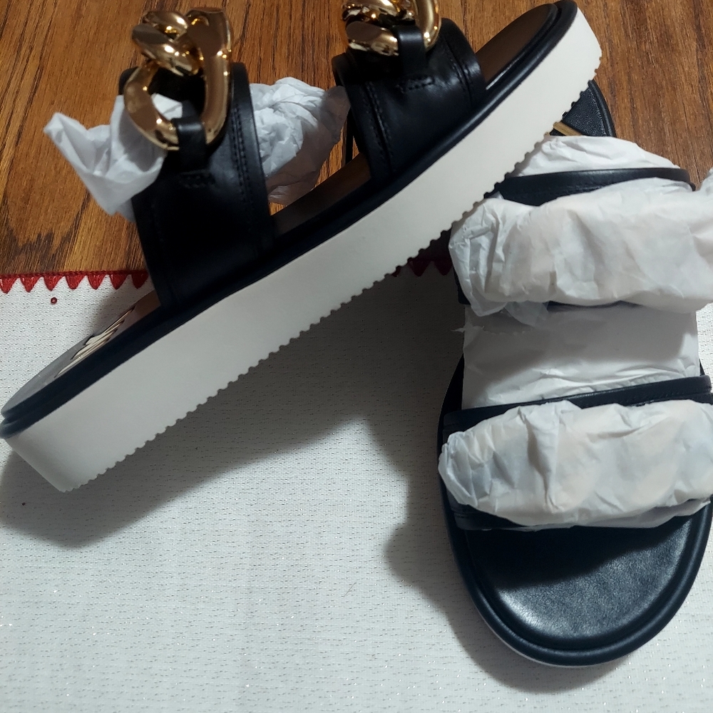 MICHAEL Michael Kors Black Sandal Slides with Gold Chain Detail - Picture 3 of 6